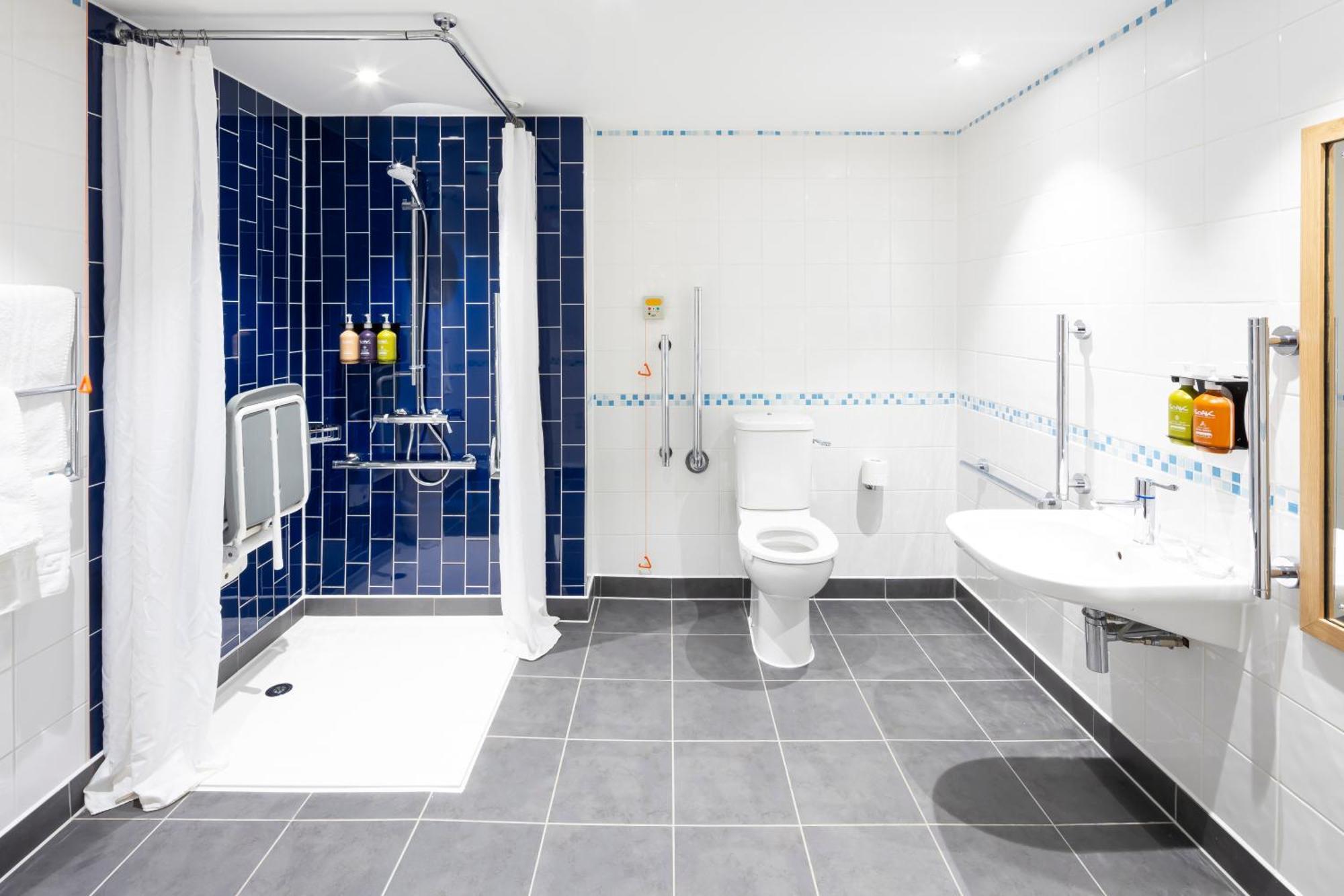 Holiday Inn Coventry M6, J2 By Ihg Экстерьер фото
