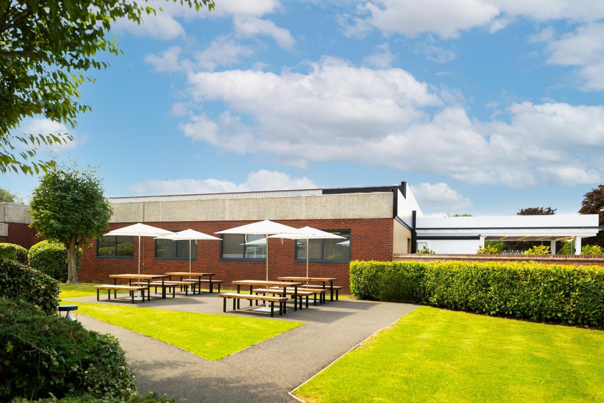 Holiday Inn Coventry M6, J2 By Ihg Экстерьер фото